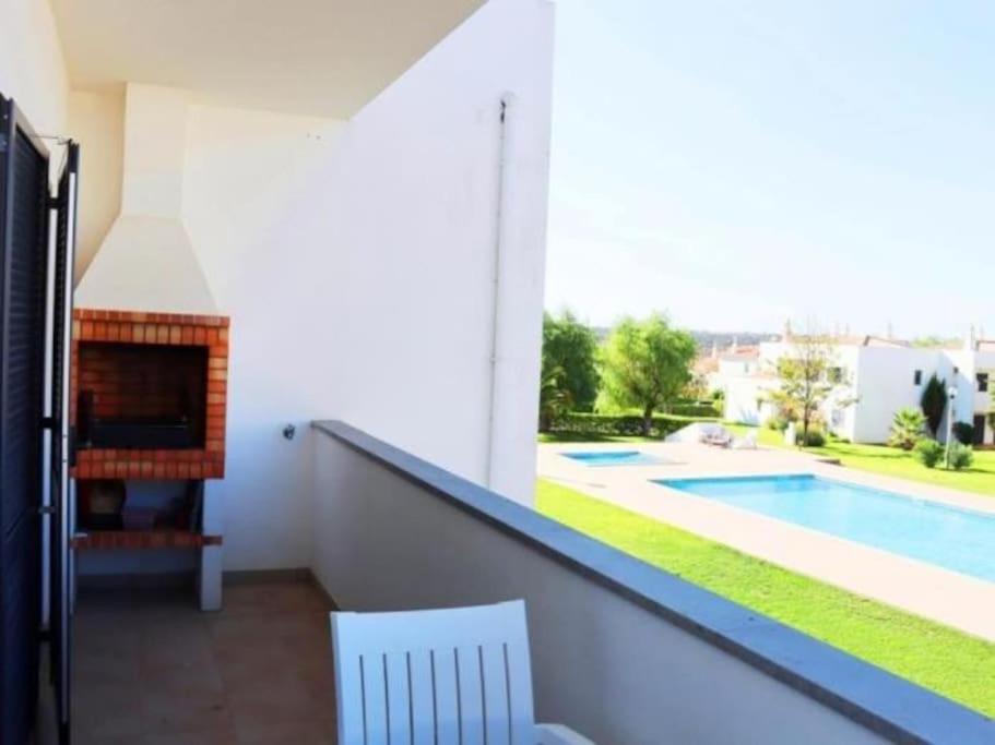 Lake Apartment - Pool And Sea View & Tennis Court & Bbq Пера Экстерьер фото